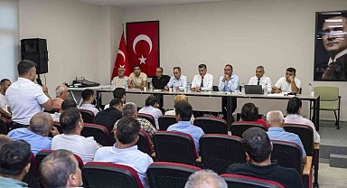 Silifke'de mahalle muhtarları istişare toplantısında buluştu
