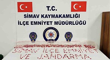 Simav'da 3 bin 716 adet sentetik hap ele geçirildi