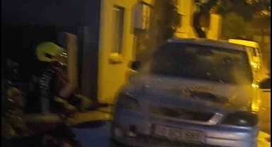 Sındırgı'da bir otomobil alevlere teslim oldu