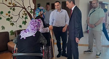Sinop'ta huzurevi sakinlerine sürpriz doğum günü