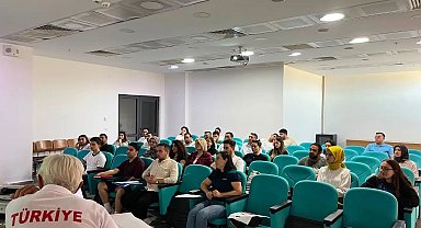 Sivas'ta 'yüzme'de aday hakem kursu başladı