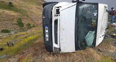 Sivas'ta trafik kazası: 5'i çocuk 11 yaralı