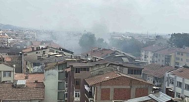 Tadilat sırasında atık malzemeler tutuştu