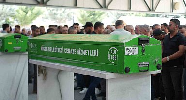 Takla atan otomobildeki genç hayatını kaybetti