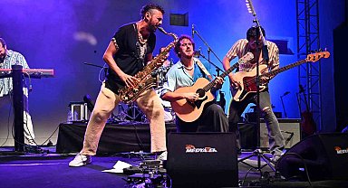 Tarihi Yeni Han'da müzik şöleni
