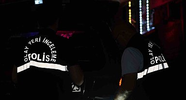 Tartıştığı husumetlisini tabancayla vurdu