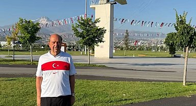 Tatar, Kıbrıs Barış Harekatı'ndan dönen uçakların indiği yerden paylaşım yaptı