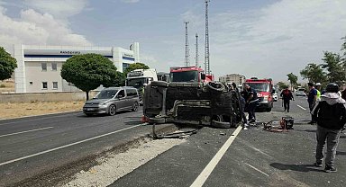 Tatvan'da iki araç çarpıştı: 2 yaralı
