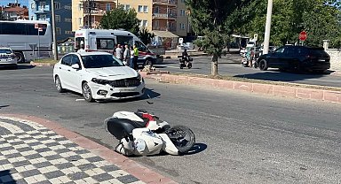 Tavşanlı'da otomobil ile motosiklet çarpıştı: 1 yaralı