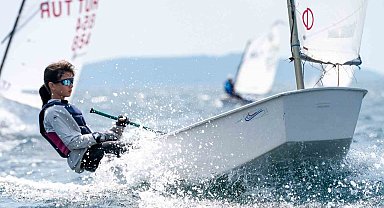 TAYK-Eker Olympos Regatta'da genç yelkenciler Marmara'da rüzgârla yarıştı