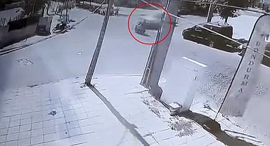Tekirdağ'da hafif ticari araçla motosiklet çarpıştı: 1'i çocuk 2 yaralı