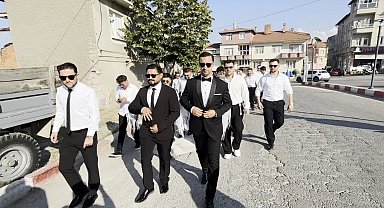 Tepecik beldesinde asırlık neşeli düğün gelenekleri