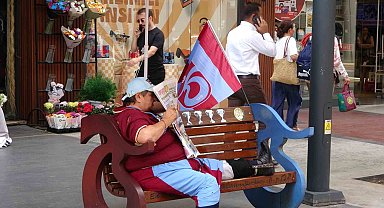 Trabzon'da 7'den 70'e herkes Salah'ı bekliyor