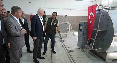 TZOB Genel Başkanı Bayraktar, Malazgirt'te süt toplama merkezini inceledi