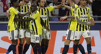 UEFA Şampiyonlar Ligi: Lyon: 1 - Fenerbahçe: 2