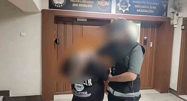 Uyuşturucu taciri suçüstü yakalandı