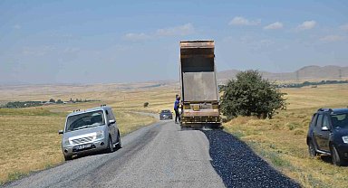 Uzgörür'de asfalt ve altyapı çalışmaları sürüyor