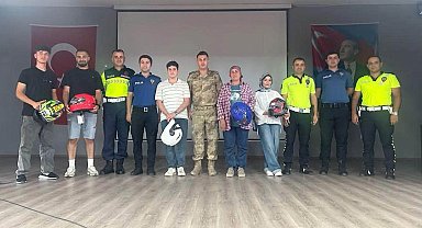 Üzümlü'de motosiklet sürücülerine trafik güvenliği eğitimi