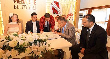 Vali Akbıyık şehit yakınının nikâhında şahitlik yaptı