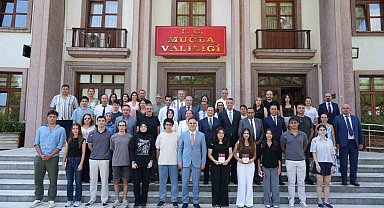 Vali Akbıyık: Türkiye Yüzyılı başarılı gençlerimizin sayesinde inşa edilecek