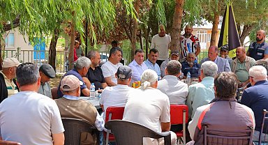Vali Eldivan Akşar köyünde vatandaşlarla buluştu