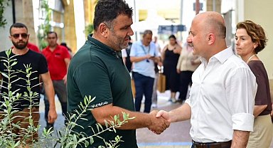 Vali Varol, alışveriş merkezinde vatandaş ve esnafla buluştu
