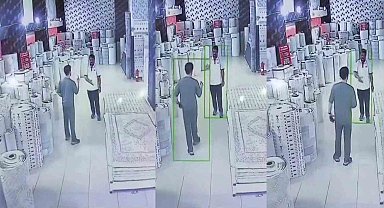 Van'da işitme engelli müşteriyle halaylı pazarlık gülümsetti