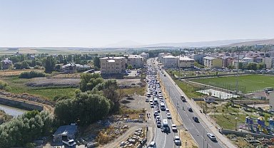 Vatandaşlar Malazgirt Zaferi kutlamalarına yoğun katılım sağladı