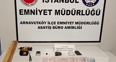 Vidaladıkları kalasların arasına zulalanan uyuşturucuyu polis buldu