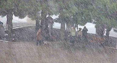 Yağışın kalbi Samsun'da attı