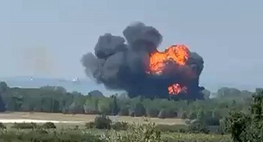 Yalova'da eğitim uçağı düştü... Pilot fırlatma koltuğu açtı