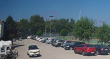 Yalova'da kaza kırıma uğrayan uçağın düşme anı kamerada