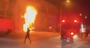 Yangına müdahale ederken yüksekten düşen itfaiye eri tedavi altında