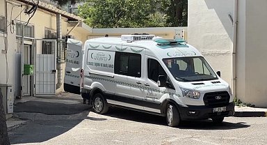 Yaşadığı karavanda rahatsızlanan yaşlı adam hastanede hayatını kaybetti
