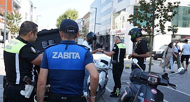 Yaya yoluna motorla girdiler, cezayı yediler