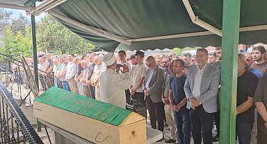 Yeni aldığı motosikletle kaza yapan genç gözyaşları arasında toprağa verildi