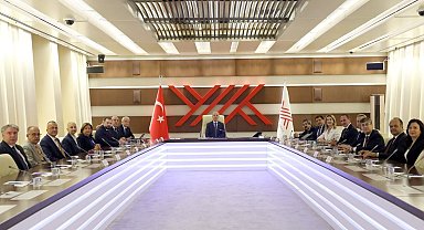 Yeni rektörlerin mazbataları verildi