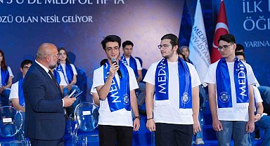 YKS şampiyonlarının tercihi Medipol: İlk 5'teki 4 öğrenci ve ilk 100'deki 27 öğrenci