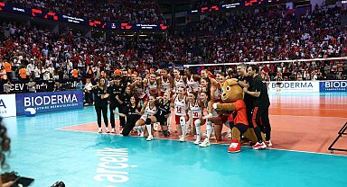 A Milli Kadın Voleybol Takımı, Avrupa Şampiyonası'nda yarı finale yükseldi