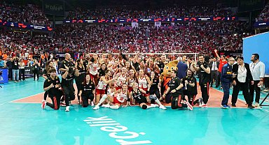 A Milli Voleybol Takımı, üst üste 2. kez Avrupa şampiyonu