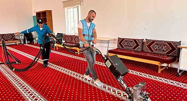 Adıyaman'da ibadethanelerde temizlik çalışması