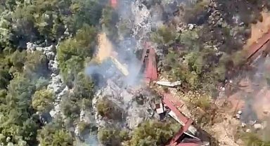Antalya'da ormanlık alanda yangın