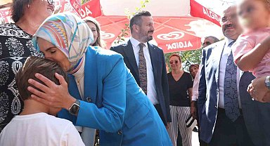 Bakan Göktaş, KALBEN Çocuk Köyü'nü ziyaret etti