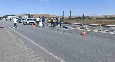 Bariyerlere çarpan motosiklet sürücüsü öldü