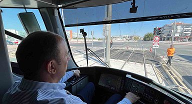 Başkan Altay, tamamlanan Adliye-Şehir Hastanesi Tramvay Hattı'nda test sürüşü yaptı