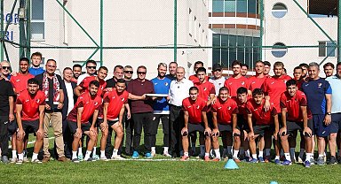 Başkan Özlü'den Düzcespor'lu futbolculara moral verdi