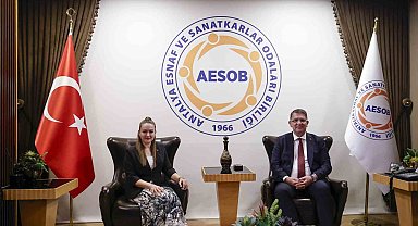 Başkan Vekili Özdemir: "Esnafımız bizim çözüm ortağımız"