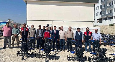 Besni'de üretici ve fırıncılara ekipman desteği