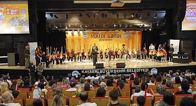 Büyükşehir Belediyesi Konservatuvarı'nda bin 865 kursiyer sertifika aldı