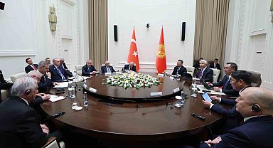 Cumhurbaşkanı Erdoğan, Kırgız mevkidaşı Caparov ile görüştü